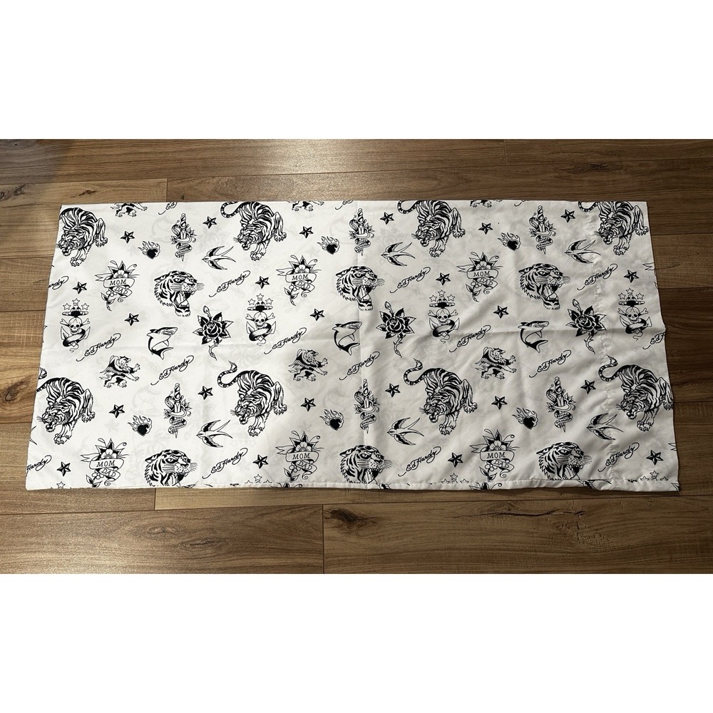 Set of 2 Ed‎ Hardy Tiger Tattoo King Pillowcases 20x40 Black White Y2K